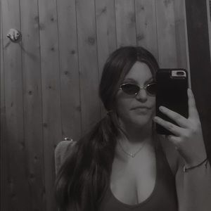 Meet your Posher, Jade